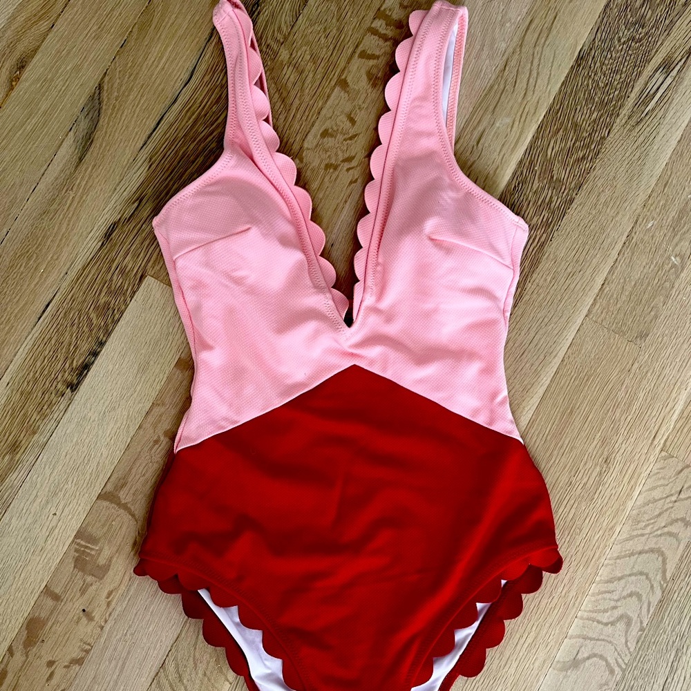 Cupshe swimsuit